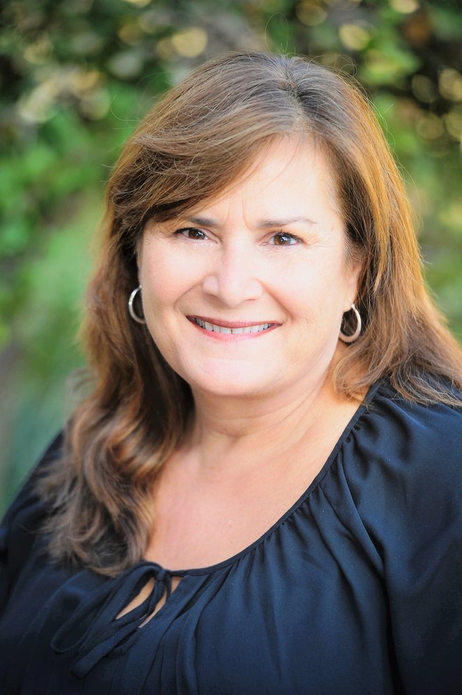 COLDWELL BANKER SEGERSTROM Updated September 2024 38 Photos 84 North Washington St, Sonora