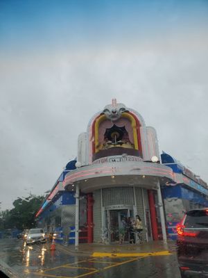 Portillo's Elmhurst by null