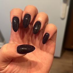 Tips and Toes Nail Salon