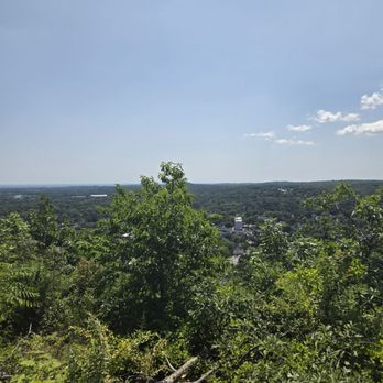 West Rock Ridge State Park - Parks Near Me - New Haven, Connecticut West Rock Ridge State Park - Parks Near Me - New Haven, Connecticut