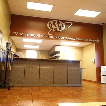 AAA Phoenix Camelback Auto Repair Center - Office / waiting lounge area. - Auto Repair Near Me - Phoenix, Arizona AAA Phoenix Camelback Auto Repair Center - Office / waiting lounge area. - Auto Repair Near Me - Phoenix, Arizona