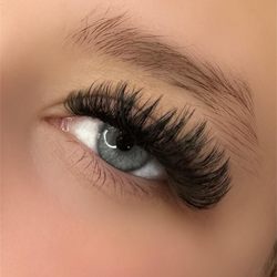 Lash Therapy - Mega Volume wispy