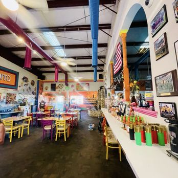 Burrito Bandito - Dining area - Mexican Near Me - Redding, California