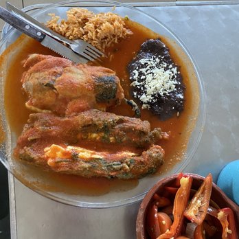 Mercado de Sabores Poblanos - Chile relleno y huazoncles - Farmers Market Near Me - Puebla, PUE Mercado de Sabores Poblanos - Chile relleno y huazoncles - Farmers Market Near Me - Puebla, PUE