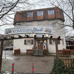 Außenansicht, jahreszeitbedingt ohne Biergarten.