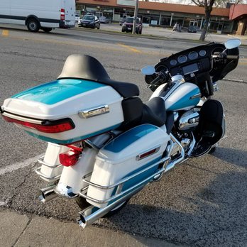 Chicago Harley-Davidson - Crushed Ice Pearl /  Frosted Teal Pearl color scheme... pearl as in metallic - Motorcycle Dealers Near Me - Rosemont, Illinois