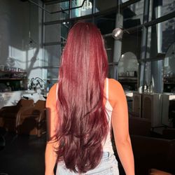 Moef Salon
