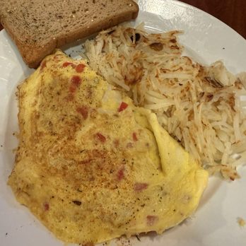 Miss Shirley's Cafe, Annapolis - Crabby omelette, hash browns and gluten free toast - Breakfast & Brunch Near Me - Annapolis, Maryland Miss Shirley's Cafe, Annapolis - Crabby omelette, hash browns and gluten free toast - Breakfast & Brunch Near Me - Annapolis, Maryland