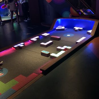 Puttshack - Philadelphia - Golf course - Mini Golf Near Me - Philadelphia, Pennsylvania