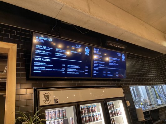 Dispensaire Microbrasserie // Dispensary Brewing Co. by null