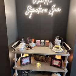 VLUXE  Signature  Spa
