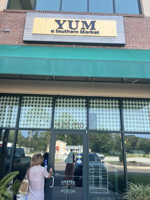 Yum A Southern Market by null