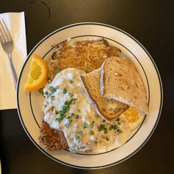 Midpoint Food & Drink - Country fried chicken steak - Breakfast & Brunch Near Me - Portland, Oregon