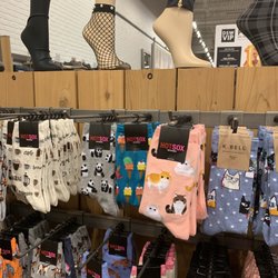 DSW Designer Shoe Warehouse