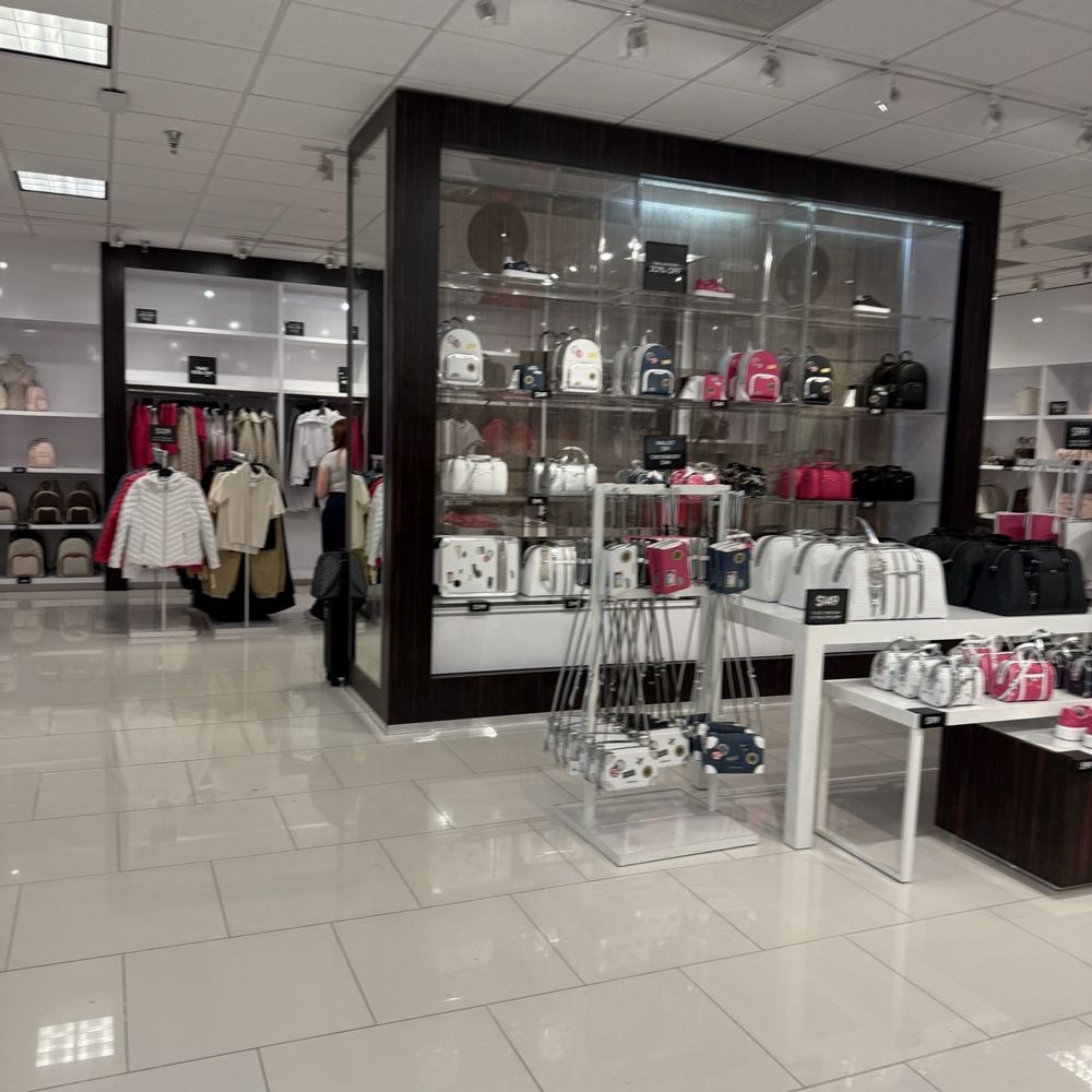 Michael Kors Outlet - Accessories Near Me - Charlotte, North Carolina Michael Kors Outlet - Accessories Near Me - Charlotte, North Carolina