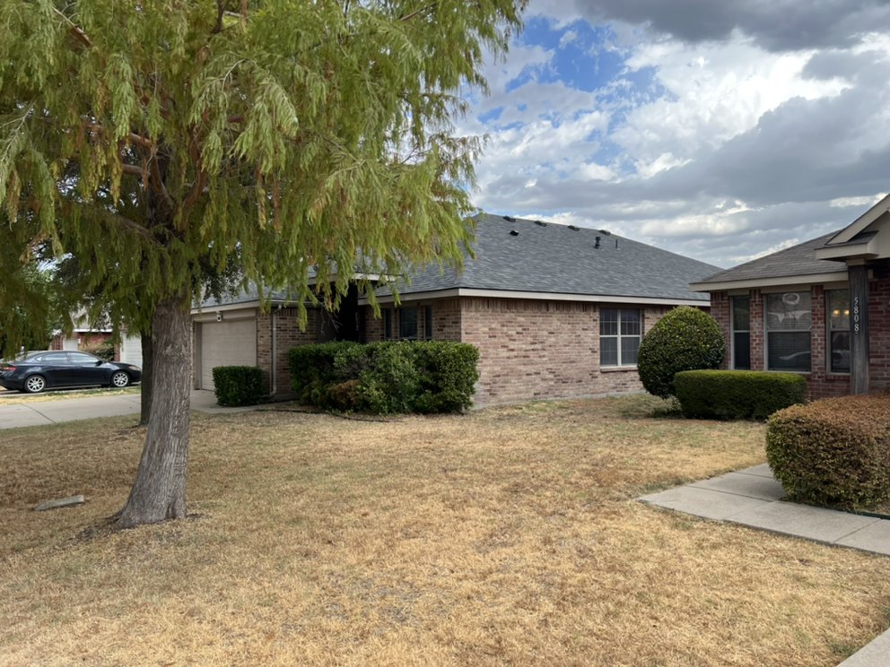 Slide of Davis Roofing Solutions