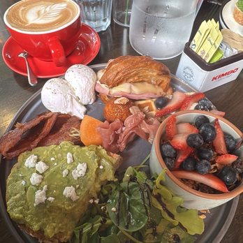 CRAFT South Miami - Post apocalyptic brunch breakfast - Breakfast & Brunch Near Me - South Miami, Florida