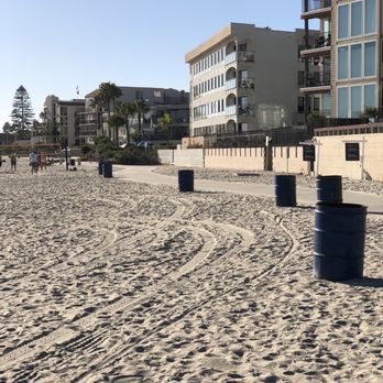 Fanuel Street Park - Real Estate & volleyball along Pacific Beach Boulevard facing Fanuel Street Park. Soft, clean sand. - Parks Near Me - Pacific Beach, California Fanuel Street Park - Real Estate & volleyball along Pacific Beach Boulevard facing Fanuel Street Park. Soft, clean sand. - Parks Near Me - Pacific Beach, California