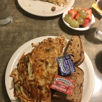 Windmill Restaurant - Mini hashbrown omelet with raisin toast - Breakfast & Brunch Near Me - Holland, Michigan Windmill Restaurant - Mini hashbrown omelet with raisin toast - Breakfast & Brunch Near Me - Holland, Michigan