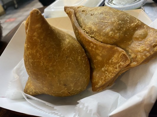 MOMO FACTORY (Lake View) by null