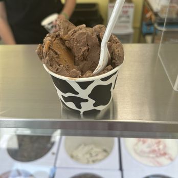 Milly's Ice Cream Shop - Ice Cream & Frozen Yogurt Near Me - Leland, North Carolina Milly's Ice Cream Shop - Ice Cream & Frozen Yogurt Near Me - Leland, North Carolina