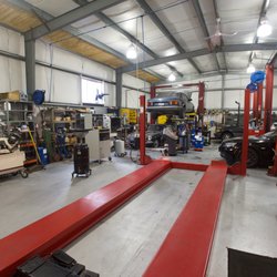 Kaiser's Garage - Inside the "werks"
