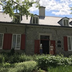 Old Montreal Tourist Scavenger Hunt