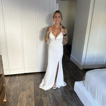 Marliz's Alterations - Dress before alterations - Sewing & Alterations Near Me - Rohnert Park, California