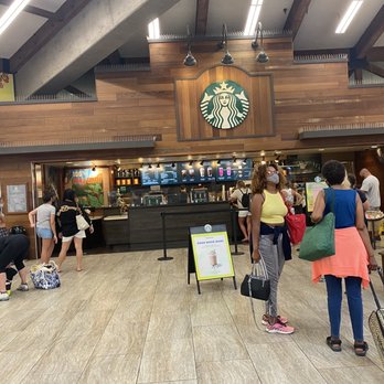 Kahului Airport - Needs another Starbucks. - Airports Near Me - Kahului, Hawaii