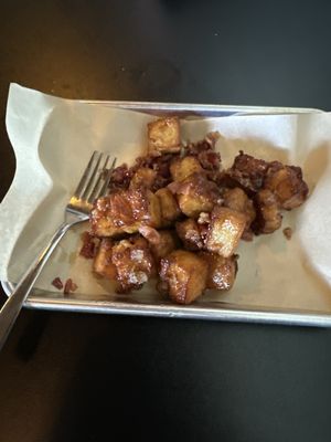 Captain Scurvy's & Black Dragon Den by null