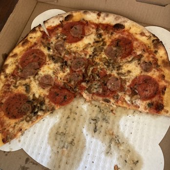 Versalia Pizza Kendall Yards - Pepperoni and sausage (comes with mushrooms) - Pizza Near Me - Spokane, Washington