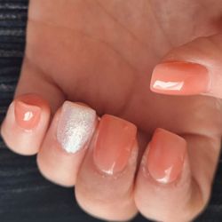 Lucy Nails