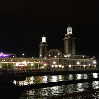Chicago River - Labor Day 2013 amazing at night too - Boating Near Me - Chicago, Illinois