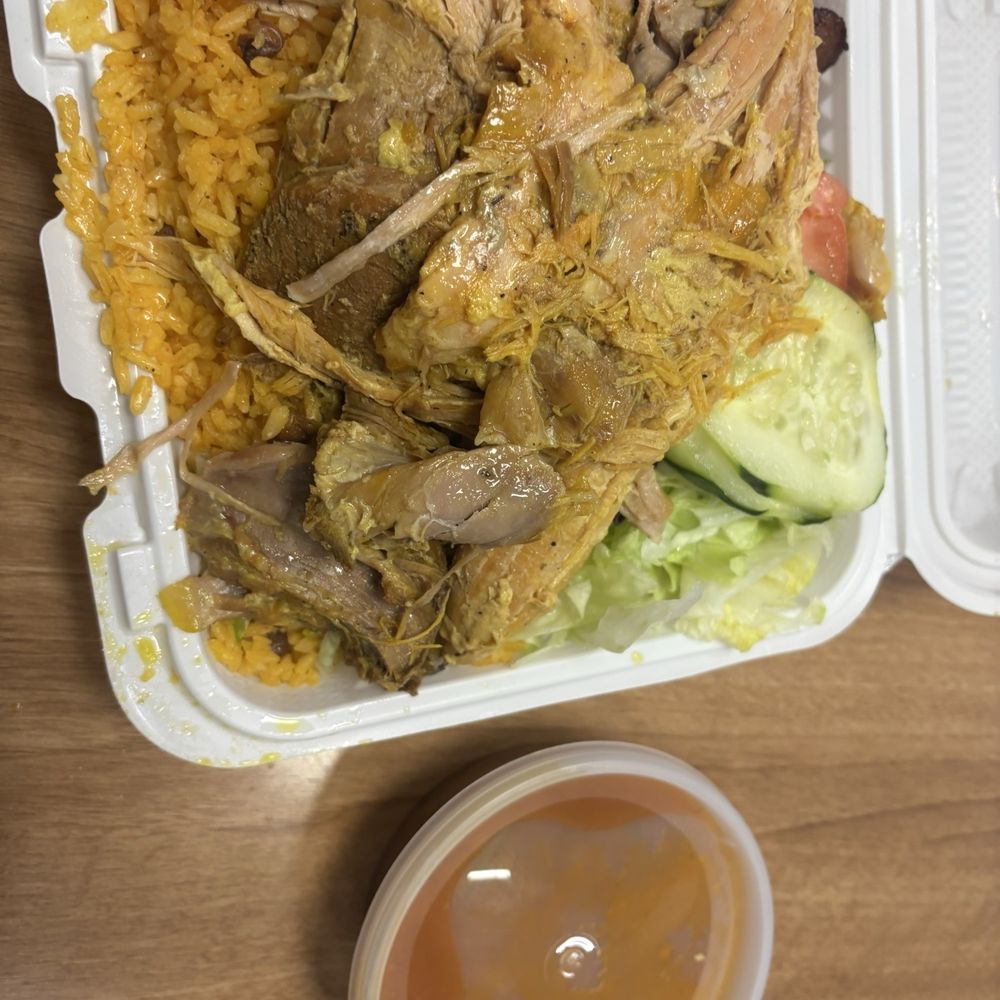 Dominican Restaurant - Roast Pork Lunch Special - Dominican Near Me - Uniondale, New York Dominican Restaurant - Roast Pork Lunch Special - Dominican Near Me - Uniondale, New York