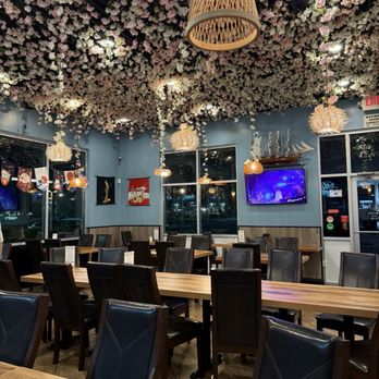 Hinoka Sushi - Sushi Bars Near Me - Sacramento, California Hinoka Sushi - Sushi Bars Near Me - Sacramento, California