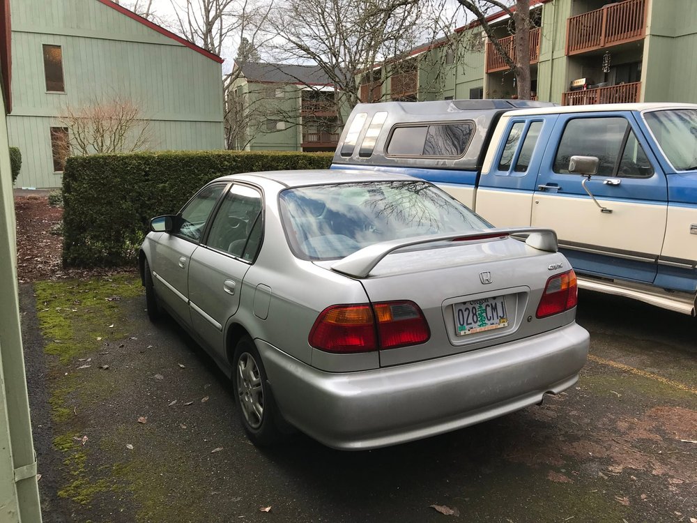 SPEED’S AUTO AUCTION 18 Photos 14330 NE Whitaker Way, Portland