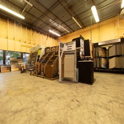 Commonwealth Flooring Outlet - Showroom
