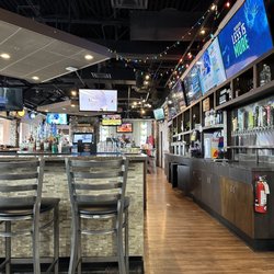 Joe’s Pub & Grill - Bar area
