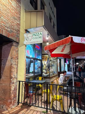 Pizza Colore by null