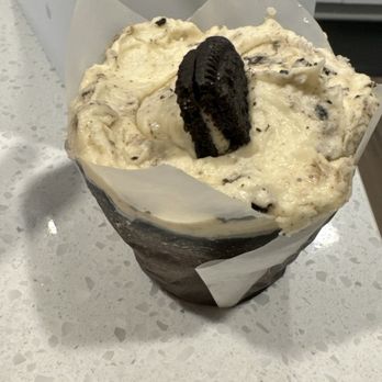 Baked & Wired - Vegan Oreo Cupcake - Bakeries Near Me - Washington, DC, District of Columbia Baked & Wired - Vegan Oreo Cupcake - Bakeries Near Me - Washington, DC, District of Columbia