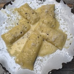 Ravioli Cacio e Pepe Ravioli Cacio e Pepe