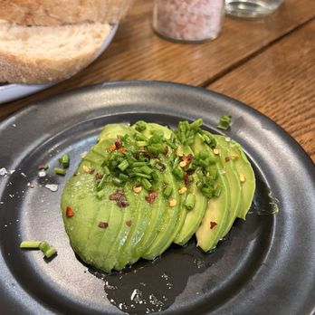 Mo-ja Cafe - Avacado side - Breakfast & Brunch Near Me - Kraków, Massachusetts Mo-ja Cafe - Avacado side - Breakfast & Brunch Near Me - Kraków, Massachusetts