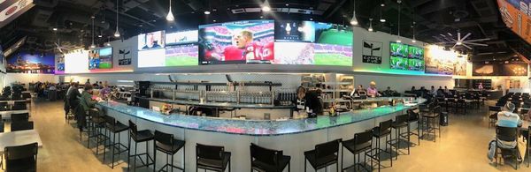 Corner Pub Downtown by null