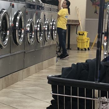Senor Burbujas Laundromat - Laundromat Near Me - Concord, California Senor Burbujas Laundromat - Laundromat Near Me - Concord, California