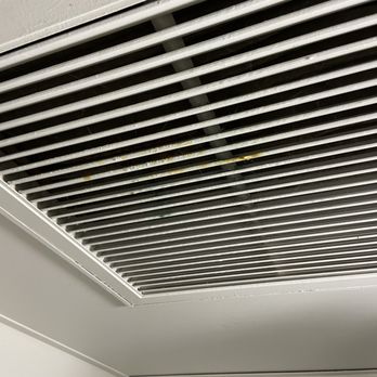 SureStay Hotel by Best Western Buttonwillow - Leak from the ac unit.. - Hotels Near Me - Buttonwillow, California SureStay Hotel by Best Western Buttonwillow - Leak from the ac unit.. - Hotels Near Me - Buttonwillow, California