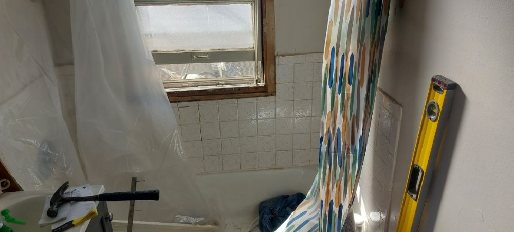 Slide of Lil John Handyman Service