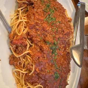 Giordano's - spaghetti with meal sauce - family size - Pizza Near Me - Rosemont, Illinois Giordano's - spaghetti with meal sauce - family size - Pizza Near Me - Rosemont, Illinois