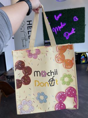 Mochii Donut North Center by null