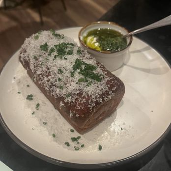 Geppetto - Pull-apart garlic bread - Italian Near Me - Cambridge, Massachusetts