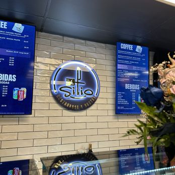 El Sitio Restaurant and Bakery - Bakeries Near Me - Royal Palm Beach, Florida
